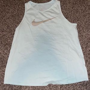 Nike tank